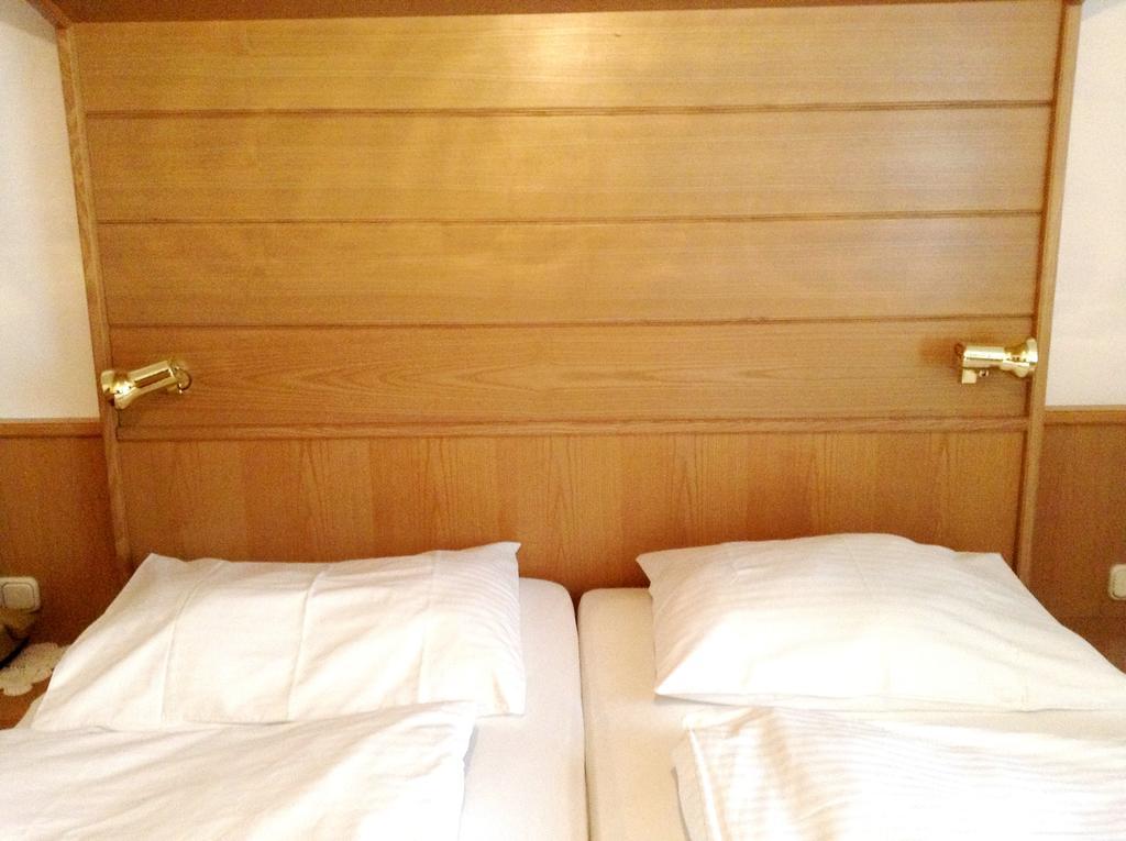 Gasthof Kaiserin Elisabeth Hotell Steyrling Rom bilde